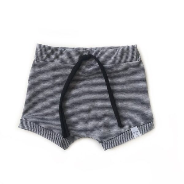 Korte broek - Zwart wit streepjes smal