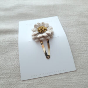 Beige Woolly Flower clip groot (1 stuk)
