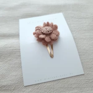Old Pink Woolly Flower clip middel (1 stuk)