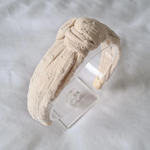 Diadeem Knot Embrodery