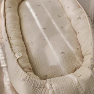 Babynestje - Moons & Stars beige