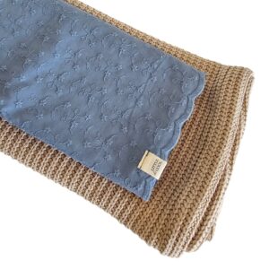 Laken  Wieg- / ledikant -  Lakentje met schulp randje & borduur flowers old blue