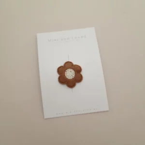 Mini&loved - Antislip haarspeldje Flower Amélie Brown