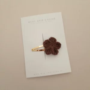 Mini&loved -  Flower Crochet Brown clip middel (1 stuk)