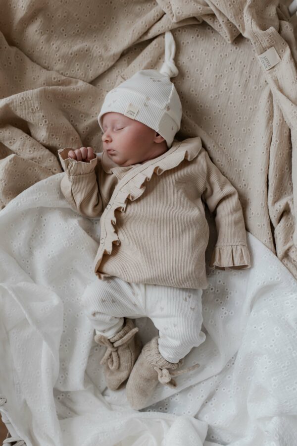 Newborn set - hartjes ecru - Afbeelding 2