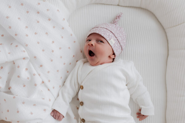 Newborn Mutsje los - flowers roze - Afbeelding 2