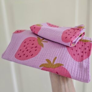 Swaddle -  STRAWBERRIES