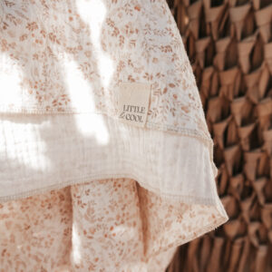 XL Beach Swaddle - pastel flowers