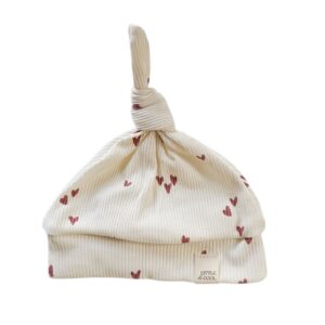 Newborn Mutsje los -hartjes klei roze