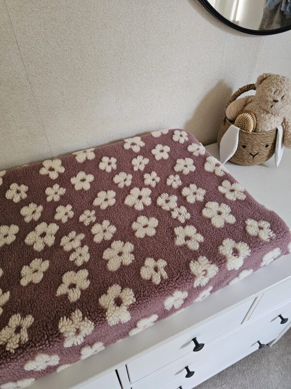Aankleedkussenhoes -flowers pink teddy