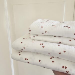 Swaddle - hartjes klei roze ecru