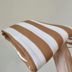 XL Beach Swaddle - brede streep camel