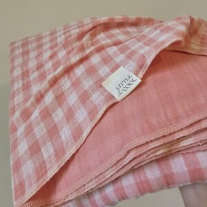 XL Beach Swaddle - ruitje roze