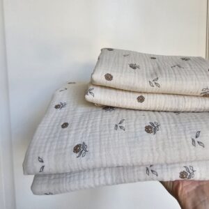 Swaddle - kleine bruine bloemen