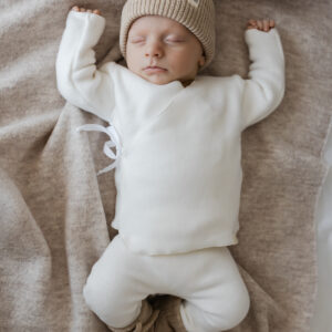 set fleece katoen truitje + broekje ecru
