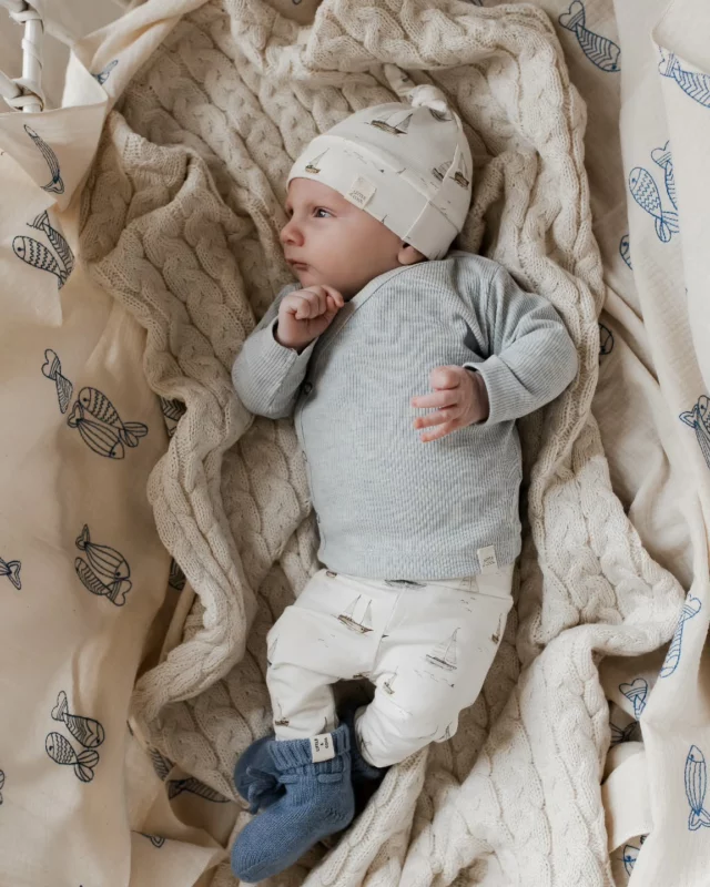 𝗕𝗮𝗯𝘆 𝗯𝗼𝘆 𝗼𝘂𝘁𝗳𝗶𝘁Wist jij dat we ook voor de boys hel leuke setjes verkopen?
Krijg vaak te horen dat er voor jongens niets zo veel leuks is maar wij hebben een super leuke boys collectie..Ook vind je in de webshop polos, rompers, salopette en chino en uiteraard ook fijne basis shirtje en broekjes.𝗟𝗶𝘁𝘁𝗹𝗲&𝗖𝗼𝗼𝗹 #babyshopping #webshop #Littleandcool #babykleertjes #babykleding #babygirl #babyboy #babymeisje #babyjongen #newborn #babycadeau #newbornbaby #ootdbaby #babymusthaves #mamaworden #zwanger #babyopkomst #babyuitzet #baby #new #spring #newcollection
