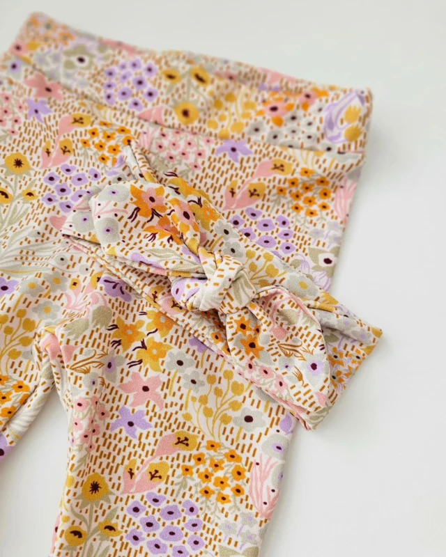 Sneak peekWe gaan vanavond een leuk nieuw printje online gezetten.
Wat vinden jullie er van?  Heerlijk toch al die kleurtje en eindeloos te combineren.